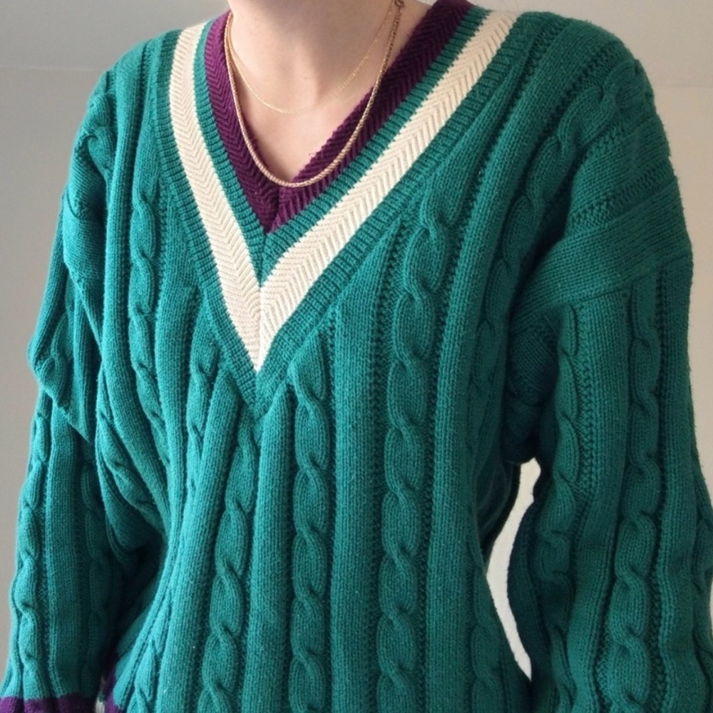 Vintage 90's V-Neck Cable knit Varsity Sweater